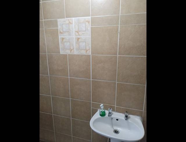 3 BEDROOM PROPERTY TO RENT IN CLUBVIEW
